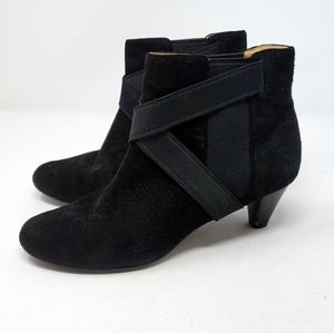 Cole Haan Black Almond Toe Kitten Ankle Bootie Shoes Size 7.5